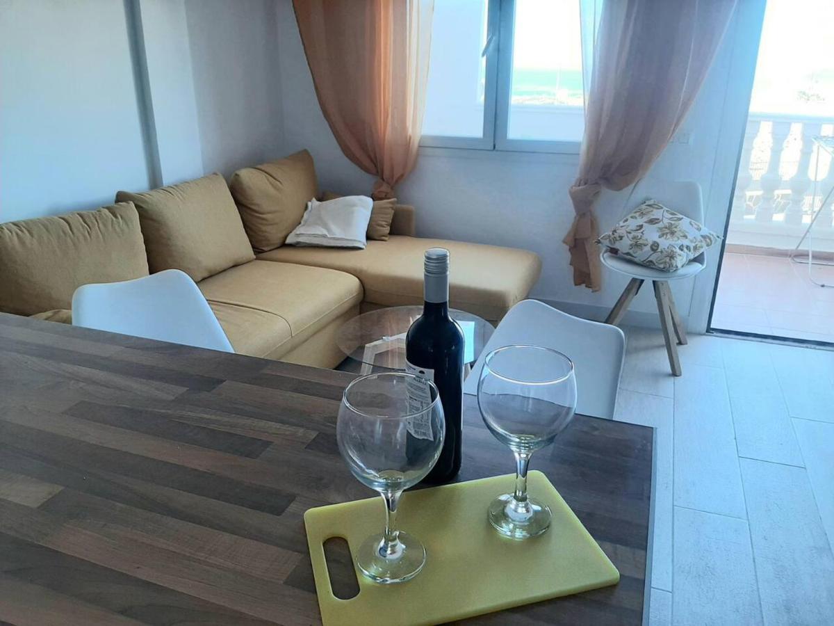 לוס כריסטיאנוס 1 Bedroom Giuly Sea Views In Los Cristianos מראה חיצוני תמונה