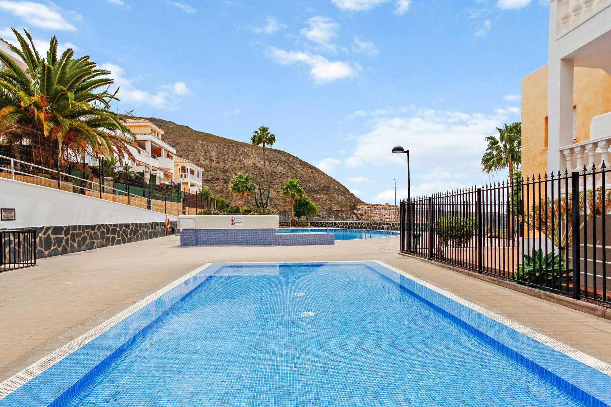 לוס כריסטיאנוס 1 Bedroom Giuly Sea Views In Los Cristianos מראה חיצוני תמונה